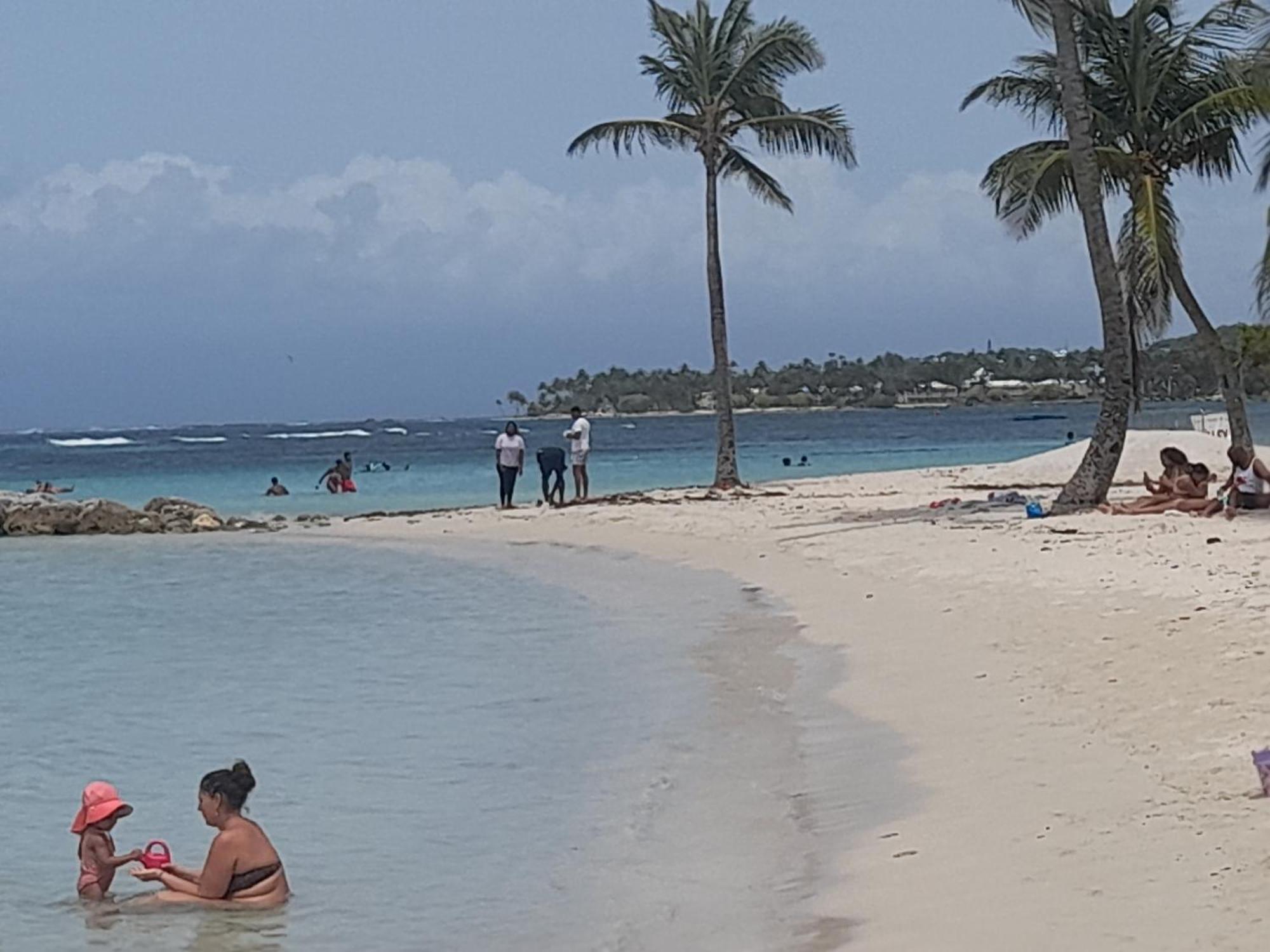 Plage Et Vacance Sainte-Anne  Luaran gambar
